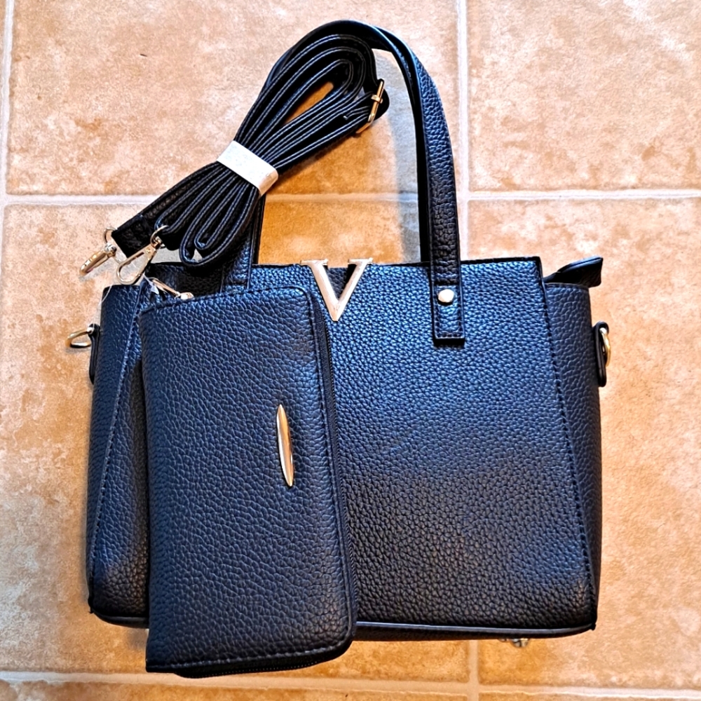 A Beautiful Black Small Handbag With Strap And Wallet. - Picture 1 of 5
